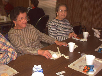 antioch_senior_center_103101_39.JPG 32.2K